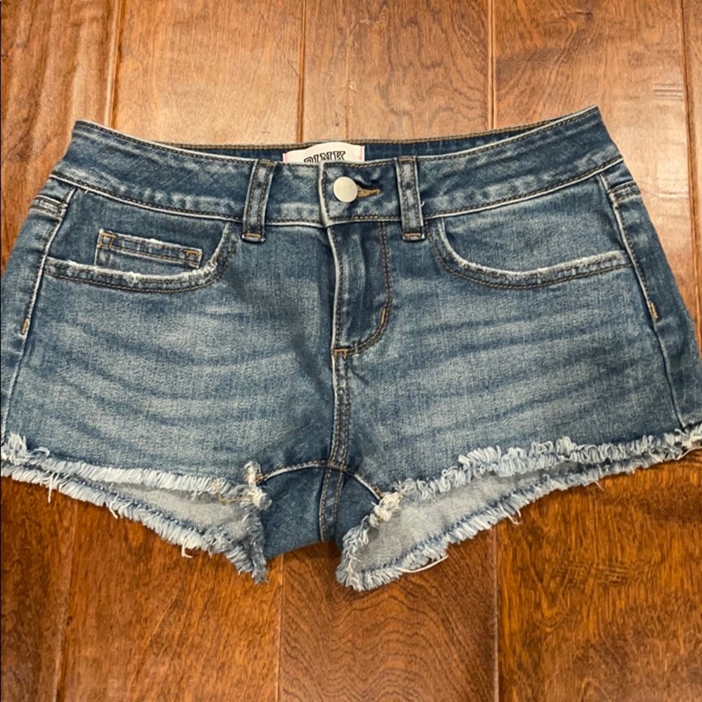 🔴 NWT Victoria’s Secret Pink Jean Shorts